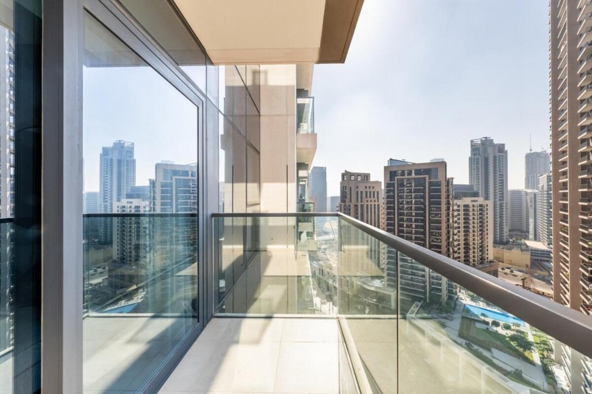 Lux 2br In Downtown Dxb Apartment