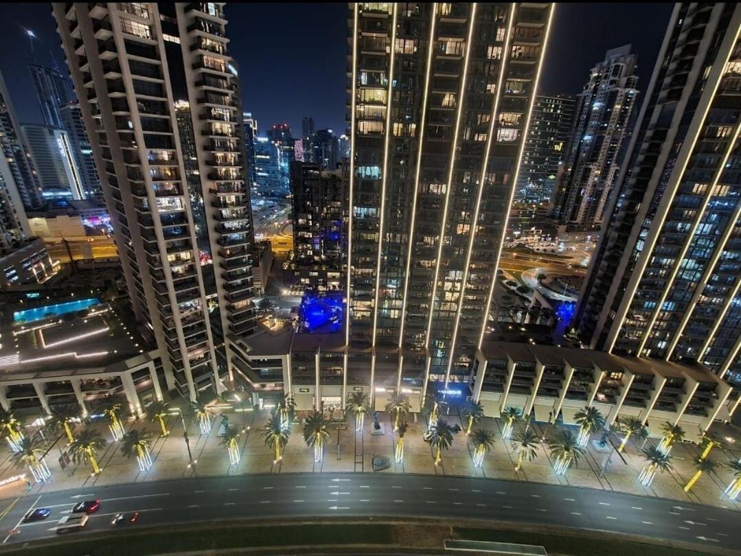 Lux 2br In Downtown Dxb Apartment
