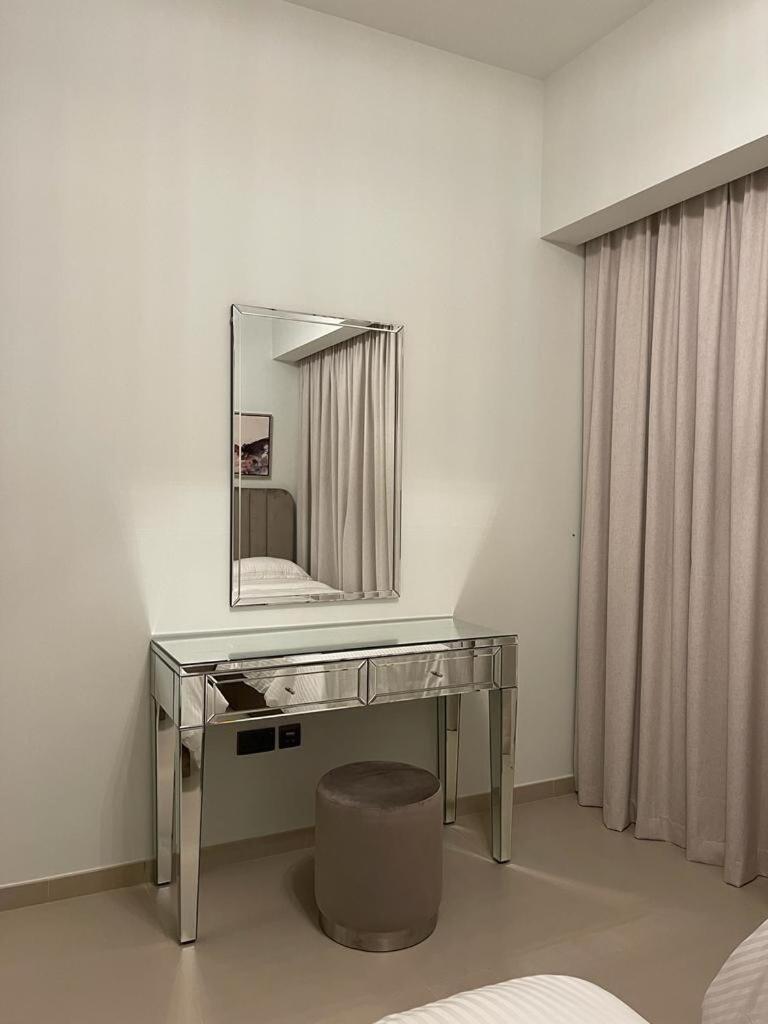 Lux 2br In Downtown Dxb Apartment Dubai