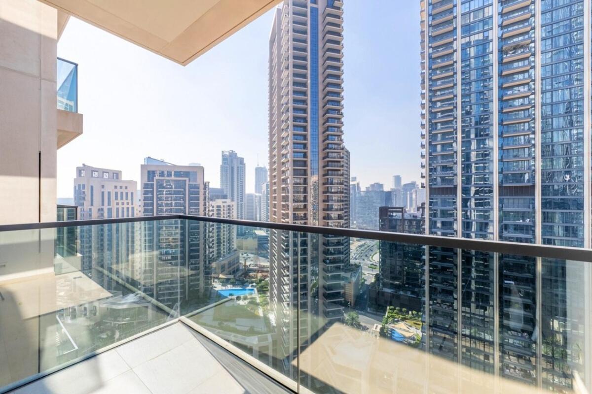 Lux 2br In Downtown Dxb Apartment